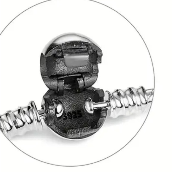 🧿Elegant Silver  Charm Bracelet - Picture 4 of 8